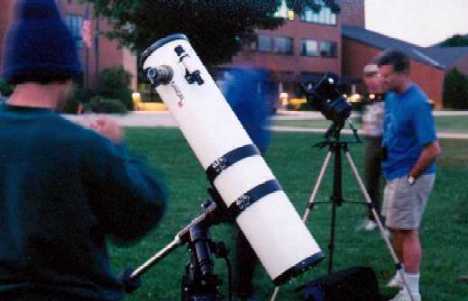 Orion StarBlast 4.5-inch f/4 Newtonian reflector telescope for